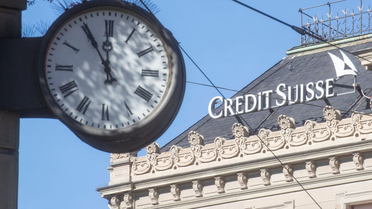 Credit Suisse se snaží uklidnit investory, odkoupila zpět miliardový dluh